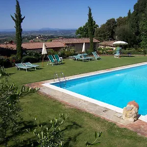 https://la-piazzetta-san-gimignano.it-tuscanyhotel.com
