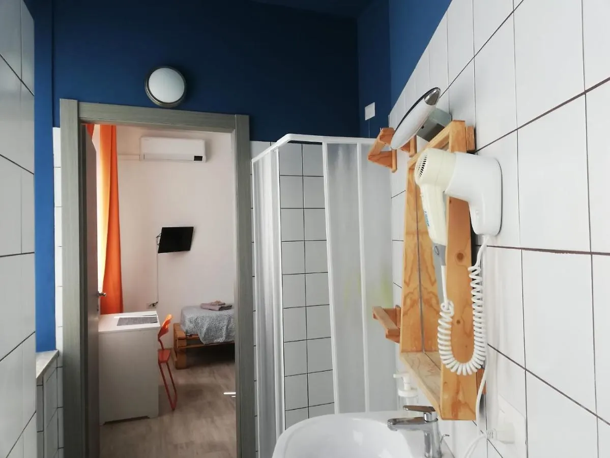 La Cordata Accommodation - Woodhouse Bike Hotel شْنيسيلّو بالسامو إيطاليا