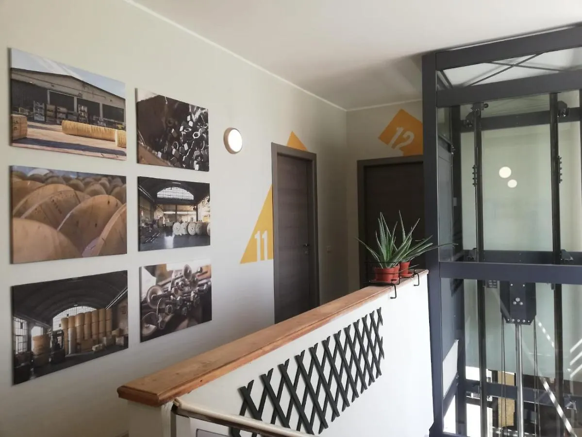 La Cordata Accommodation - Woodhouse Bike Hotel شْنيسيلّو بالسامو 2*,