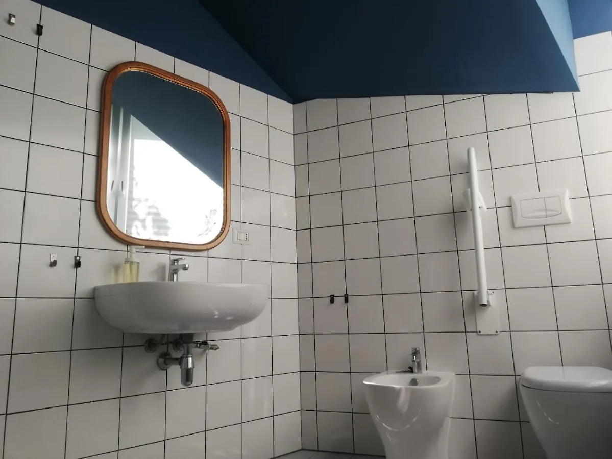 La Cordata Accommodation - Woodhouse Bike Hotel شْنيسيلّو بالسامو