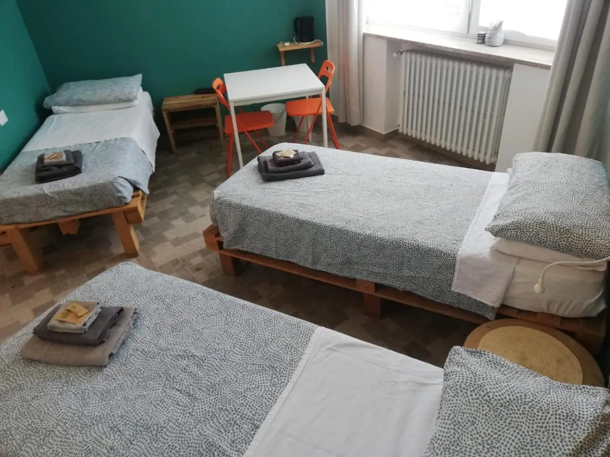 La Cordata Accommodation - Woodhouse Bike Hotel شْنيسيلّو بالسامو