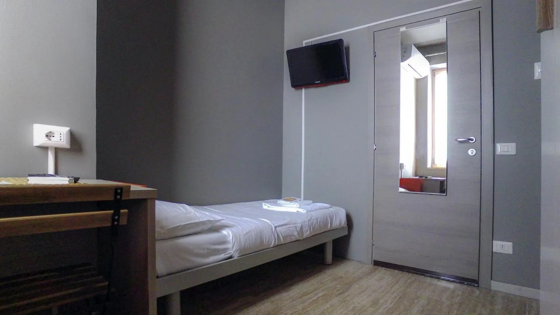 La Cordata Accommodation - Woodhouse Bike Hotel شْنيسيلّو بالسامو
